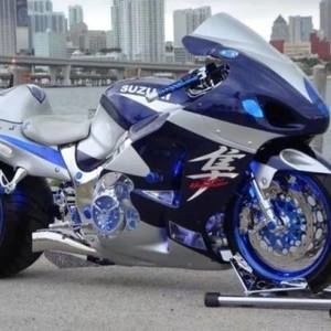 Meet your Posher, Derrick